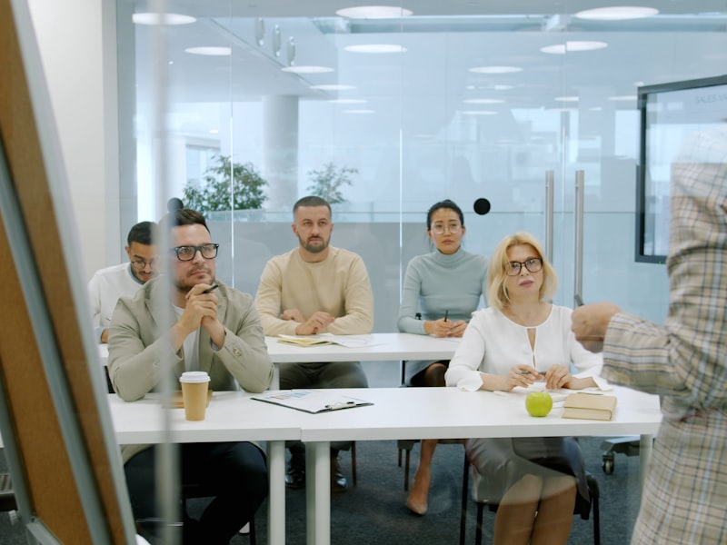 Studenti na prezentaciji startap ideje