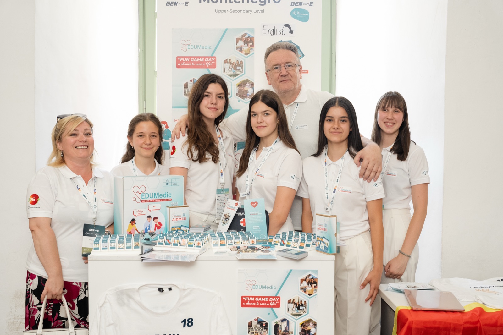 Učenička kompanija — fotografija 05